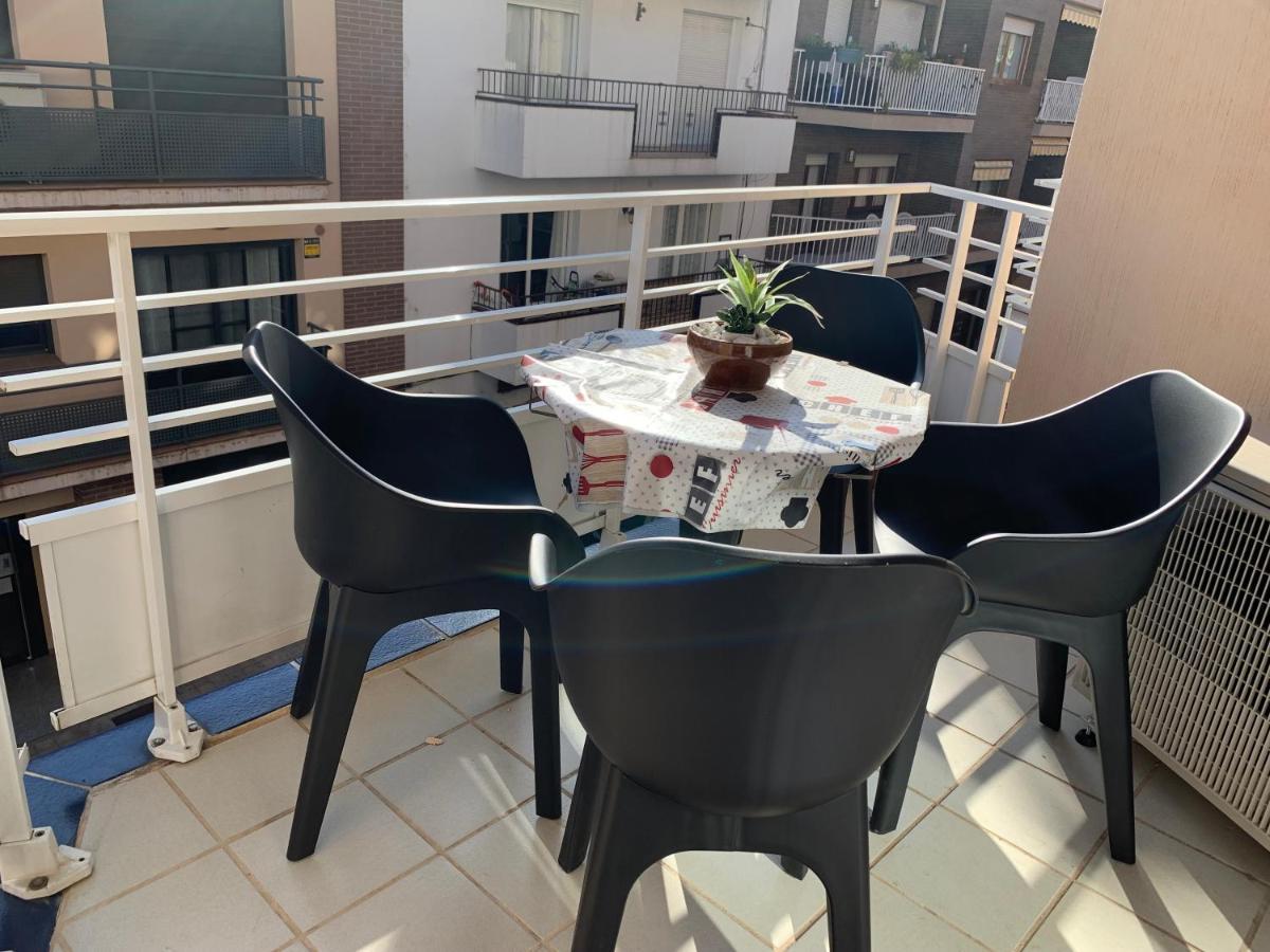 Acogedor Apartamento En Roses - 50M Playa - Wifi - Aire Acondicionado Exterior photo